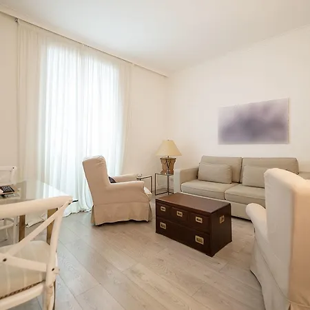 Sweet Near Metro Flaminio Апартаменты *